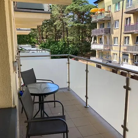 Plaza Zachodnia Апартаменты Устка